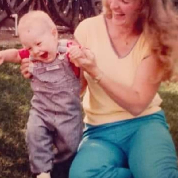 Meet your Posher, Taylor - Picture 6 of 8